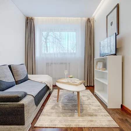 Modern Near Old Town & River In Center Apartment *